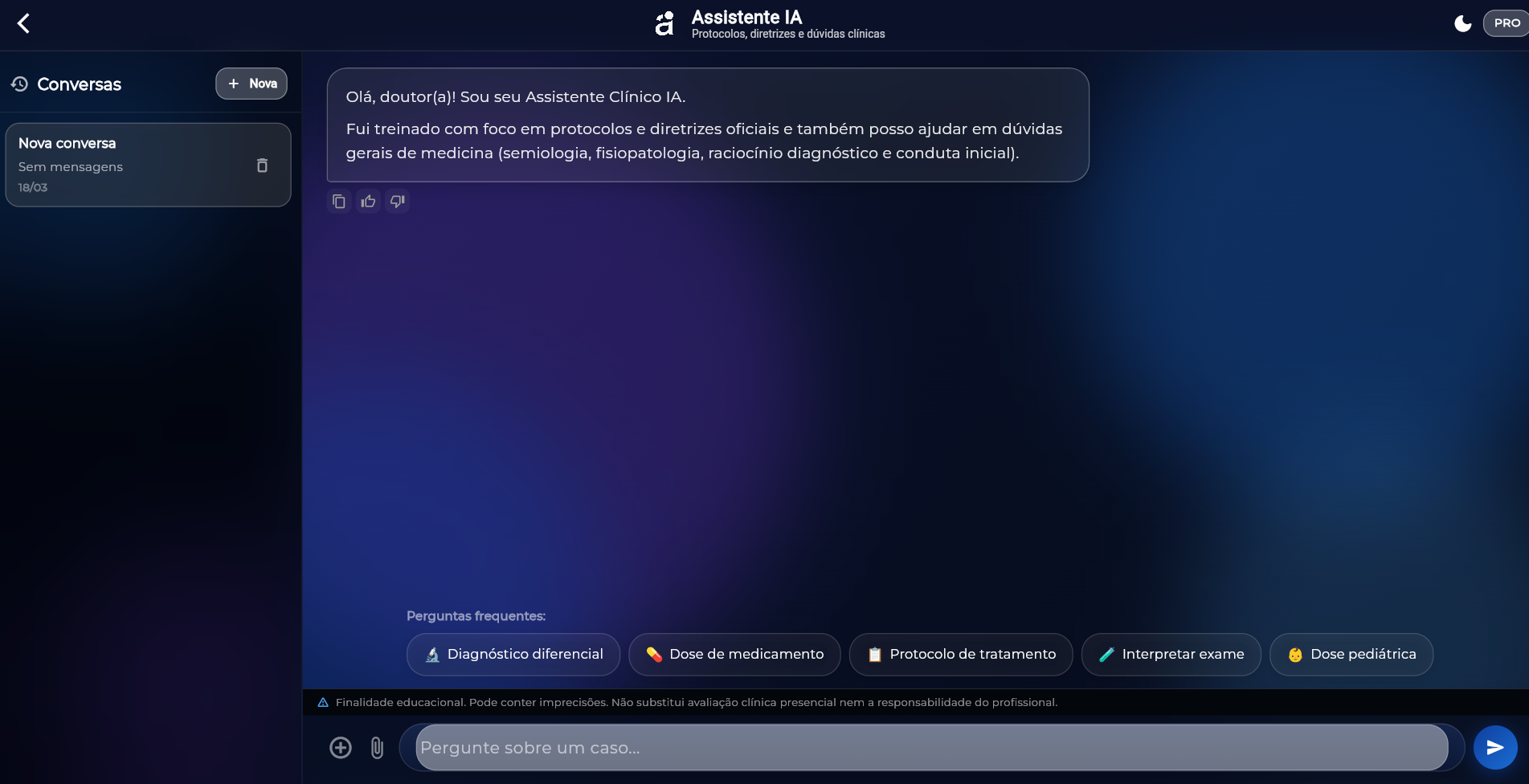 Assistente IA — interface com chips de ação clínica e histórico de conversa